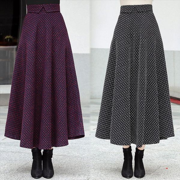 hight quality wool long skirt 2021 autumn winter women skirt vintage retro embroidery prints high waist a line long maxi skirt, Black
hight quality wool long skirt 2021 autumn winter women skirt vintage retro embroidery prints high waist a line long maxi skirt, Black