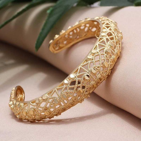 24k 1pcs fashion dubai mom bangle gold color bangles for women mom girl ethiopian bangle bride wedding african party jewelry1, Black
24k 1pcs fashion dubai mom bangle gold color bangles for women mom girl ethiopian bangle bride wedding african party jewelry1, Black