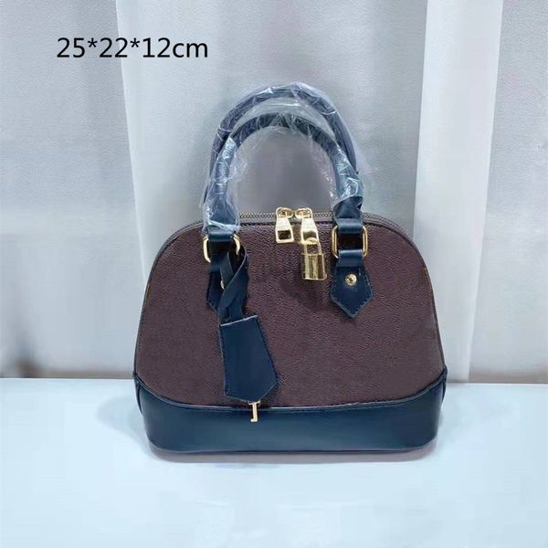 2022 luxury women shell hand bags fashion designer shell crossbody shoulder bag print purses handbags with lock key tag high quality
2022 luxury women shell hand bags fashion designer shell crossbody shoulder bag print purses handbags with lock key tag high quality
