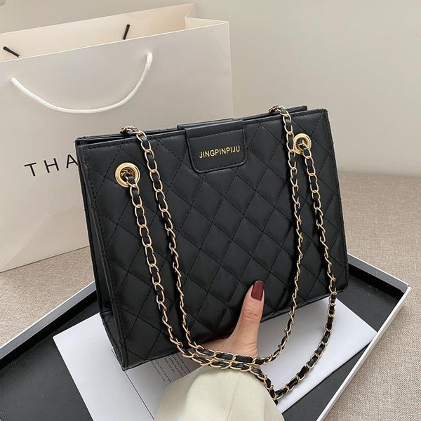 unique female bag new fashion all-match chain shoulder bag classic lattice messenger tote
unique female bag new fashion all-match chain shoulder bag classic lattice messenger tote