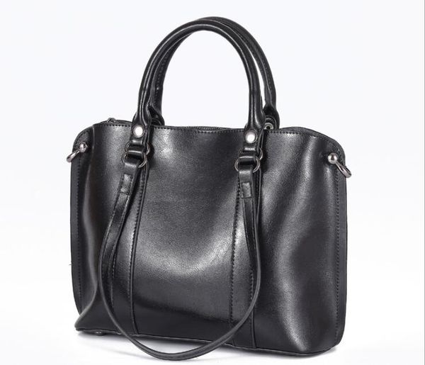 oil wax cowhide leather messenger bag vintage shoulder bag women handbag casual female tote bags
oil wax cowhide leather messenger bag vintage shoulder bag women handbag casual female tote bags