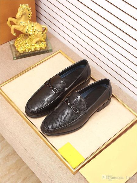 20 19ss new formal leather dress men shoes brown red black business suit versatile luxury casual shoes male classic flat plus size 45 33
20 19ss new formal leather dress men shoes brown red black business suit versatile luxury casual shoes male classic flat plus size 45 33