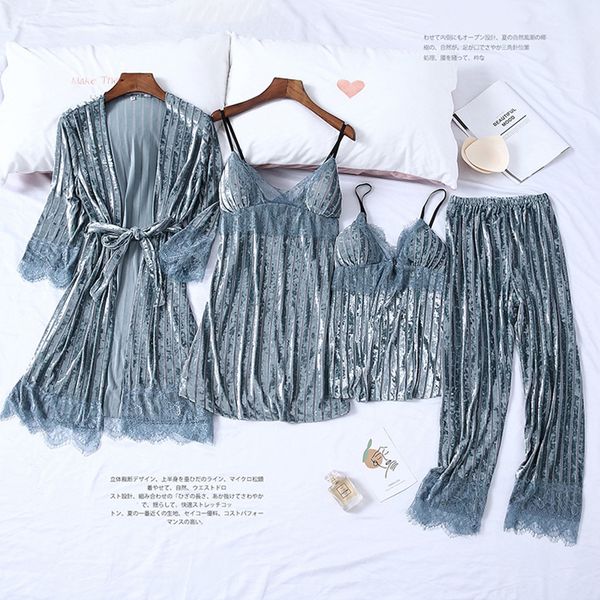 2021 new autumn winter women's golden velvet pajama set sleepwear female solid lace nightdress spaghetti strap homewear evrp, Black;red
2021 new autumn winter women's golden velvet pajama set sleepwear female solid lace nightdress spaghetti strap homewear evrp, Black;red
