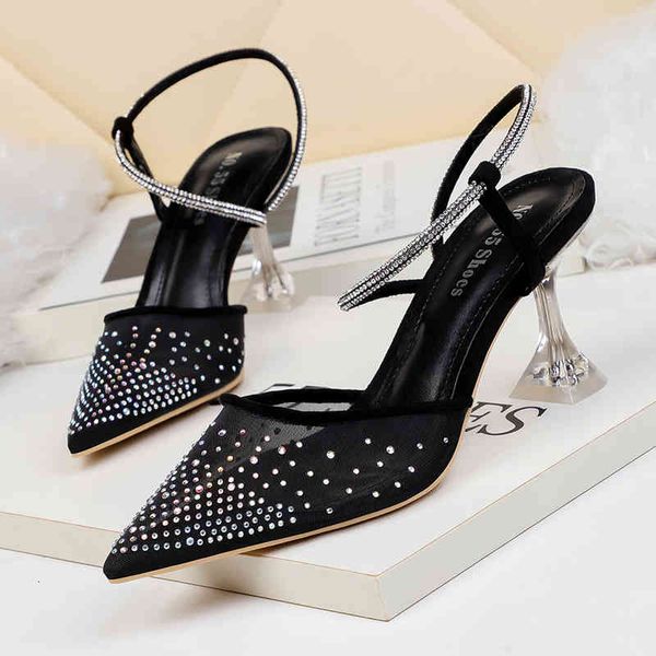 come with 2022 and box bridal wedding shoes luxury red bottom high heels clear crystal back nude dress size 34 to 43, Black
come with 2022 and box bridal wedding shoes luxury red bottom high heels clear crystal back nude dress size 34 to 43, Black