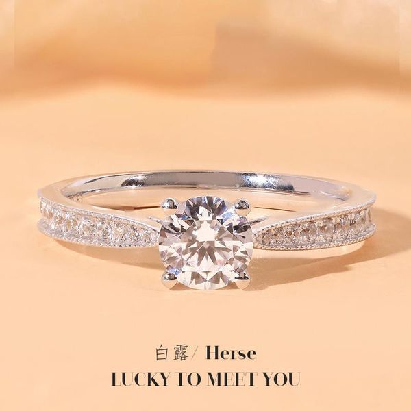 wedding rings s925 sterling silver classic four paws 1 carat mozambique diamond ring european and american proposal, Slivery;golden
wedding rings s925 sterling silver classic four paws 1 carat mozambique diamond ring european and american proposal, Slivery;golden