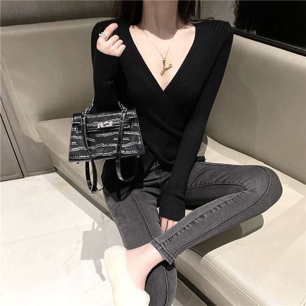 solid color womens sweaters ladies long sleeve long knits winter female apparel deep v pull femme side split pullovers knitted sweater, White;black
solid color womens sweaters ladies long sleeve long knits winter female apparel deep v pull femme side split pullovers knitted sweater, White;black