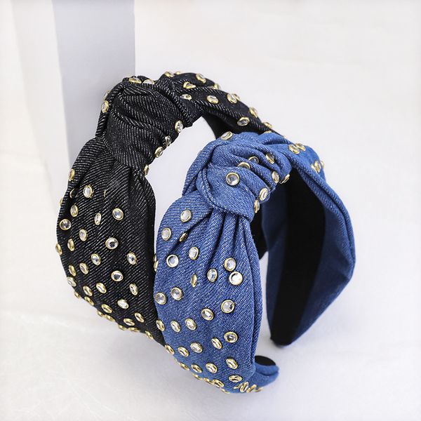 новая мода женщины knotted оголовье сияющий rhinestone hairband джинсовый ткань головной убор волос обруча аксессуары для волос
новая мода женщины knotted оголовье сияющий rhinestone hairband джинсовый ткань головной убор волос обруча аксессуары для волос