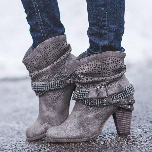 2020 fashion women boots winter women's ankle boots women snow short pu leather ankle rivet shoes, Black
2020 fashion women boots winter women's ankle boots women snow short pu leather ankle rivet shoes, Black