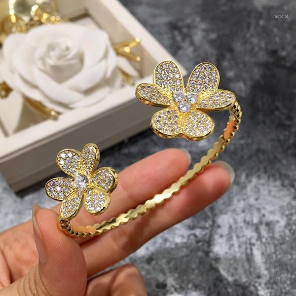 gold gold flower cuff for women new fashion cubic ziron banquet bracelet&bangle jewelry wedding bangle1, Black
gold gold flower cuff for women new fashion cubic ziron banquet bracelet&bangle jewelry wedding bangle1, Black