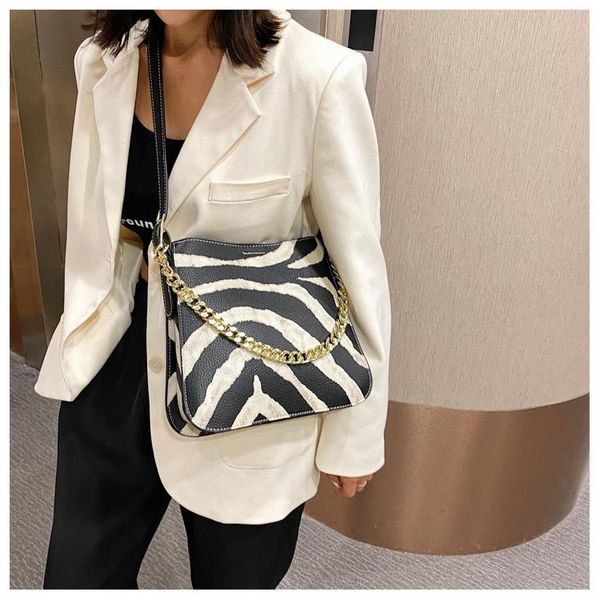 brand bags women leather handbags luxury ladies hand bags purse fashion shoulder bolsa sac
brand bags women leather handbags luxury ladies hand bags purse fashion shoulder bolsa sac