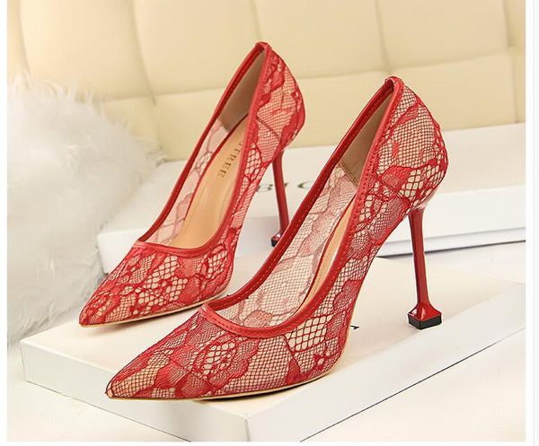 2021 selling girls thin heel dress shoes office lady working pointed toe high heel pumps women lace pump red shoe size 35-40, Black
2021 selling girls thin heel dress shoes office lady working pointed toe high heel pumps women lace pump red shoe size 35-40, Black