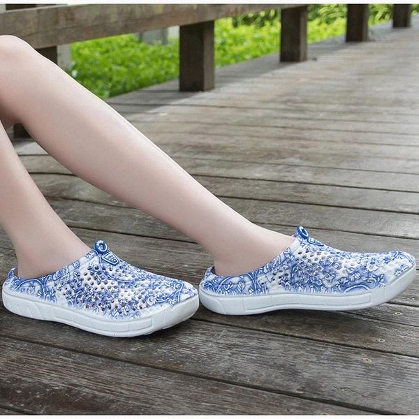 fashion breathable shoes clogs women sandals ladies beach sandals hollow out casual outdoor waterproof slippers flats shoes #w19z, Black
fashion breathable shoes clogs women sandals ladies beach sandals hollow out casual outdoor waterproof slippers flats shoes #w19z, Black