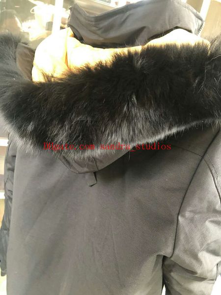 new updated version men's bomber jacket gold scissors printing inside hooded with real fox fur collar winter down coat
new updated version men's bomber jacket gold scissors printing inside hooded with real fox fur collar winter down coat