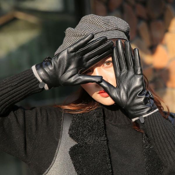 ladies dating leather riding motorcycles in winter to keep warm and velvet padded windproof waterproof touch screen gloves, Blue;gray
ladies dating leather riding motorcycles in winter to keep warm and velvet padded windproof waterproof touch screen gloves, Blue;gray