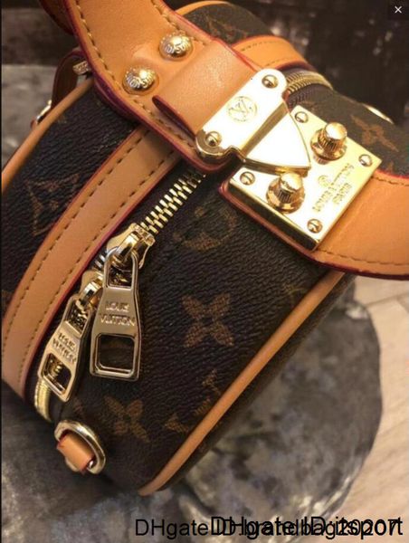 quality new high women handbags gold chain shoulder bags crossbody soho disco messenger bag purse wallet
quality new high women handbags gold chain shoulder bags crossbody soho disco messenger bag purse wallet