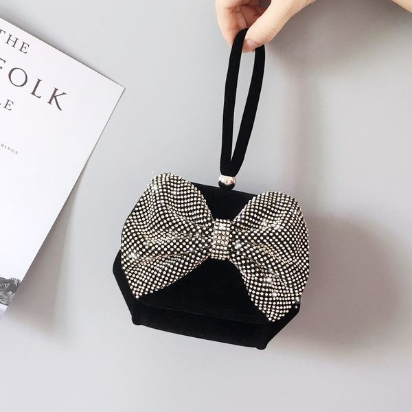 2020 new women's dinner bag fashion rhinestone ladies clutch bag korean version of simple ladies dinner
2020 new women's dinner bag fashion rhinestone ladies clutch bag korean version of simple ladies dinner