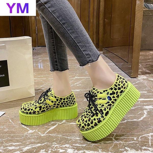 новый leopard зерна обувь моды узелок платформы вскользь каблуки creep женщины street black stripe мелкий рот осень дамы обуви
новый leopard зерна обувь моды узелок платформы вскользь каблуки creep женщины street black stripe мелкий рот осень дамы обуви