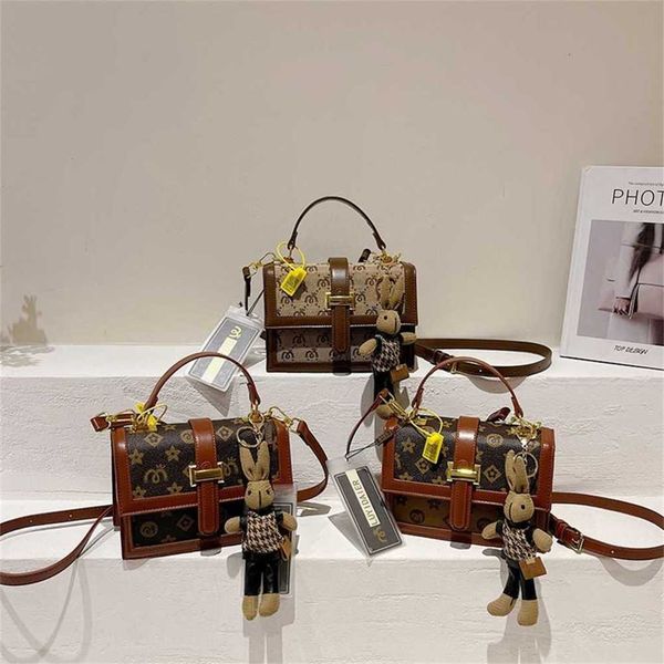 trendy female 2022 portable makeup handbags designers girls letters printed one shoulder bags patchwork leather kids messenger square crossb, Black
trendy female 2022 portable makeup handbags designers girls letters printed one shoulder bags patchwork leather kids messenger square crossb, Black