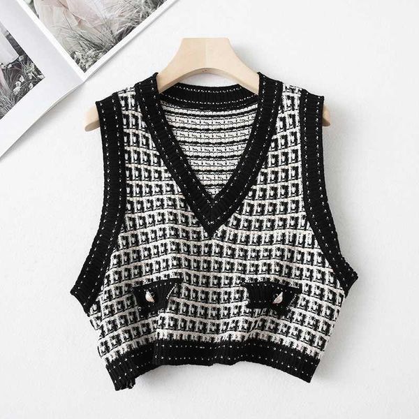 women sweater vest with plaid print sleeveless elegant casual knitted pullover, White
women sweater vest with plaid print sleeveless elegant casual knitted pullover, White