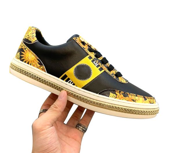 real leather new arrival women men casual versac comfort shoes british fashion shoes patent leather shoes for lady color, Black
real leather new arrival women men casual versac comfort shoes british fashion shoes patent leather shoes for lady color, Black
