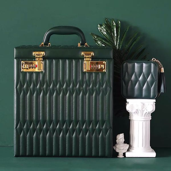 cosmetic bags orange box big capacity glamours to hold jewelry makeup transparent plexiglass gleaming metal ornamental boxs dressing table c
cosmetic bags orange box big capacity glamours to hold jewelry makeup transparent plexiglass gleaming metal ornamental boxs dressing table c