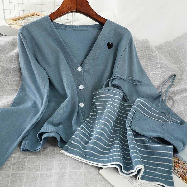 women's tracksuits women's sets long-sleeve sunscreen shirt knitwear base striped short small strap two-piece set knitted for wome, Gray
women's tracksuits women's sets long-sleeve sunscreen shirt knitwear base striped short small strap two-piece set knitted for wome, Gray