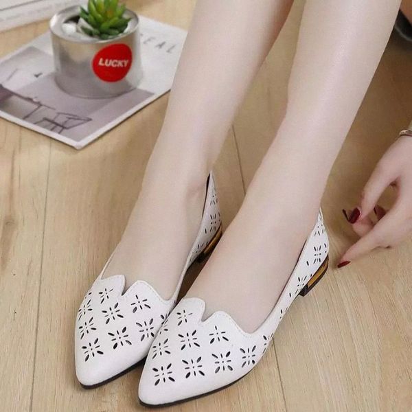 hollow out women flat shoes casual slip on lady loafers summer ballerina woman flats shoe pointed toe shallow single shoes soft #am6e
hollow out women flat shoes casual slip on lady loafers summer ballerina woman flats shoe pointed toe shallow single shoes soft #am6e