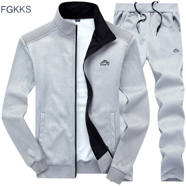fgkks brand men sets 2020 autumn spring male sporting suit sweatshirt + sweatpants mens 2 pieces sets tracksuit1, Gray
fgkks brand men sets 2020 autumn spring male sporting suit sweatshirt + sweatpants mens 2 pieces sets tracksuit1, Gray