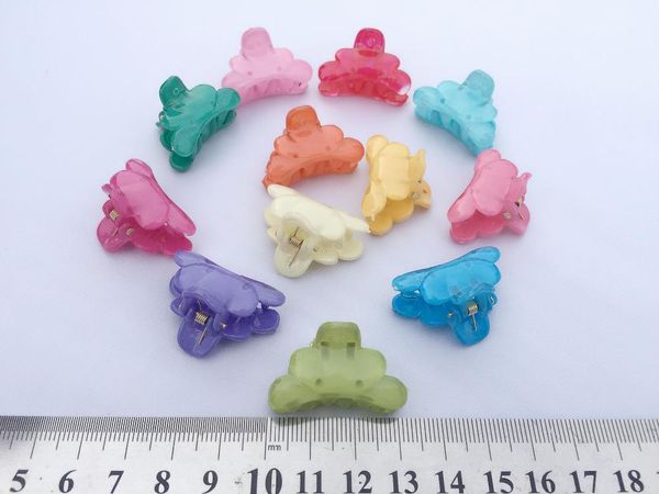 8pcs/pack 3cm candy asst color plastic jaw clip hair claw clip jaw clamp mix candy colors for women girls baby headwear, Slivery;white
8pcs/pack 3cm candy asst color plastic jaw clip hair claw clip jaw clamp mix candy colors for women girls baby headwear, Slivery;white