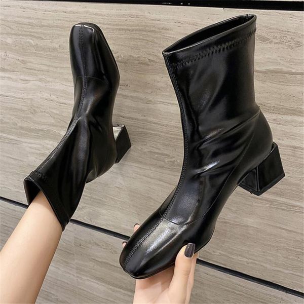 2021 new wild style in heels, women's fashion boots, casual winter, high boots. u3y9, Black
2021 new wild style in heels, women's fashion boots, casual winter, high boots. u3y9, Black