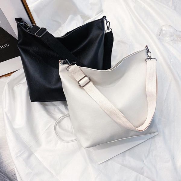 women bucket bag shoulder black pu leather wild messenger bag fashion one-shoulder small square
women bucket bag shoulder black pu leather wild messenger bag fashion one-shoulder small square