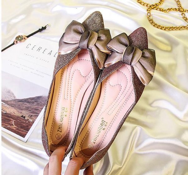 2021 women's shoes in spring and autumn new style flat bottom pointed end bowknot sequined cloth @2302 c04d, Black
2021 women's shoes in spring and autumn new style flat bottom pointed end bowknot sequined cloth @2302 c04d, Black