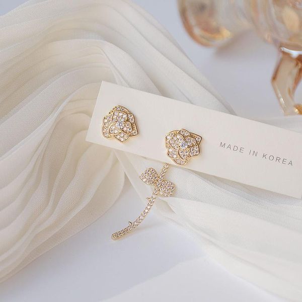 stud yizizai 14k real gold bling asymmetry flower women earring temperament tassel chain fashon wedding accessories, Golden;silver
stud yizizai 14k real gold bling asymmetry flower women earring temperament tassel chain fashon wedding accessories, Golden;silver