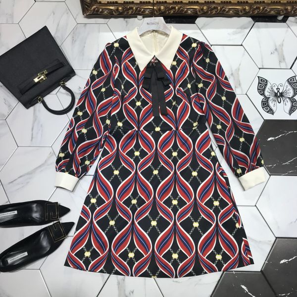 milan runway dress 2019 new autumn lapel neck long sleeve panelled designer dress brand same style dress 092011, Black
milan runway dress 2019 new autumn lapel neck long sleeve panelled designer dress brand same style dress 092011, Black