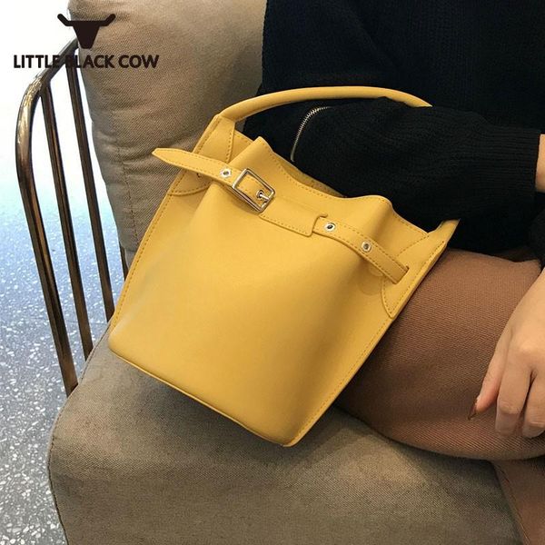 fashion women buckle leather bucket bag totes sling crossbody bags handbag classic composite bag solid color small shoulder bags
fashion women buckle leather bucket bag totes sling crossbody bags handbag classic composite bag solid color small shoulder bags