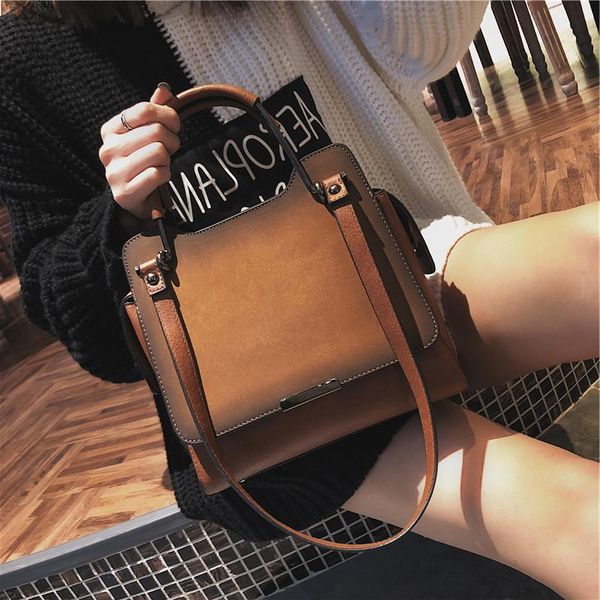 luxury female flap bags women shoulder crossbody shoulder fashion messenger quality leather bags lady casual bag b43-17
luxury female flap bags women shoulder crossbody shoulder fashion messenger quality leather bags lady casual bag b43-17