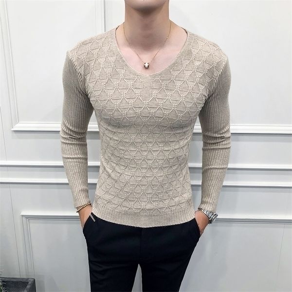 brand men sweater fashion autumn winter v neck casual knitted sweaters for men long sleeve slim fit streetwear pull homme 201202, White;black
brand men sweater fashion autumn winter v neck casual knitted sweaters for men long sleeve slim fit streetwear pull homme 201202, White;black