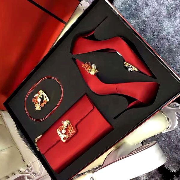 1 pair luxury red champagne color for wedding engagement celebrations party favor high heel or flats shoes as gift 1027
1 pair luxury red champagne color for wedding engagement celebrations party favor high heel or flats shoes as gift 1027