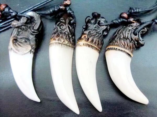16 pcs retro lion hawk dragon elephant hand keychain creative couple personality punk hip hop men women party key ring jewelry, Slivery;golden
16 pcs retro lion hawk dragon elephant hand keychain creative couple personality punk hip hop men women party key ring jewelry, Slivery;golden