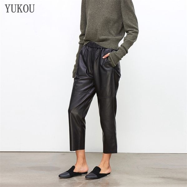women pants 100% genuine sheep leather 2020 fashion real genuine sheep leather crop jeans elastic belt waist trousers lj201130, Black;white
women pants 100% genuine sheep leather 2020 fashion real genuine sheep leather crop jeans elastic belt waist trousers lj201130, Black;white