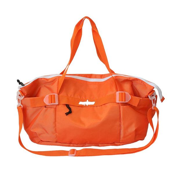 2020 new casual large bag short distance duffle bag big capacity fitness sports for men and women waterproof travel bags
2020 new casual large bag short distance duffle bag big capacity fitness sports for men and women waterproof travel bags
