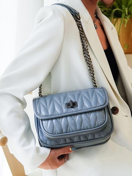 2020 winter ladies small leather shoulder bag female brand handbag female trend lady designer chain handbag travel bag
2020 winter ladies small leather shoulder bag female brand handbag female trend lady designer chain handbag travel bag