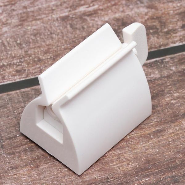 bath accessory set rolling tube toothpaste squeezer seat holder stand easy dispenser bathroom accessories (white)
bath accessory set rolling tube toothpaste squeezer seat holder stand easy dispenser bathroom accessories (white)