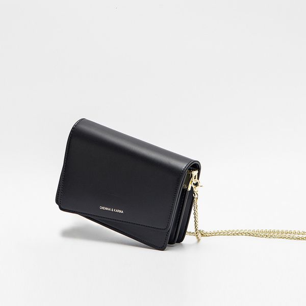 luxurys designers xiaofangbao 2021 new women's korean oil leather messenger simple yuansu single shoulder bag fashionable small
luxurys designers xiaofangbao 2021 new women's korean oil leather messenger simple yuansu single shoulder bag fashionable small