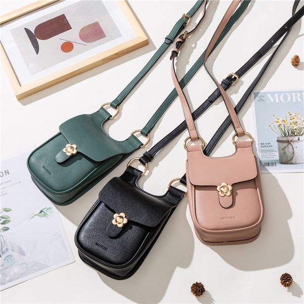 women luxurys designers bags 2020 simple, atmospheric, multi-functional, large-capacity women's single-shoulder cross-body bag, Red;black
women luxurys designers bags 2020 simple, atmospheric, multi-functional, large-capacity women's single-shoulder cross-body bag, Red;black