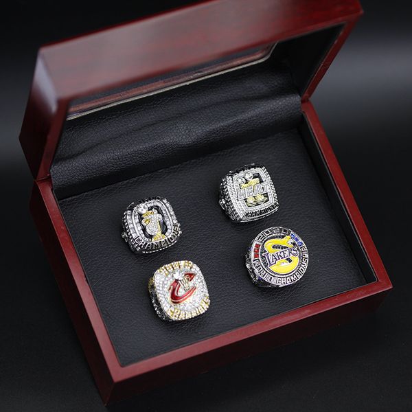 2012 2013 2016 2020 lebron james basketball team champions championship ring with wooden box souvenir fan men gift wholesale 2020, Golden;silver
2012 2013 2016 2020 lebron james basketball team champions championship ring with wooden box souvenir fan men gift wholesale 2020, Golden;silver