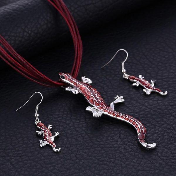 Hesiod Antique Punk Oil Painting Gecko Leather Rope Pendant Necklace Earrings Jewelry Sets for Women, Silver 
Hesiod Antique Punk Oil Painting Gecko Leather Rope Pendant Necklace Earrings Jewelry Sets for Women, Silver