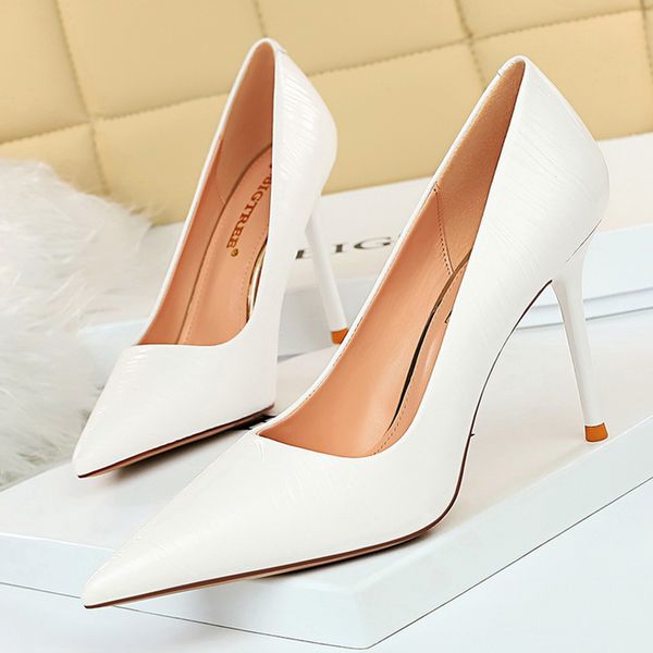 new women high heels pumps women fashion embossed brand high heels pumps dropship new pumpsmultifunction, Black
new women high heels pumps women fashion embossed brand high heels pumps dropship new pumpsmultifunction, Black