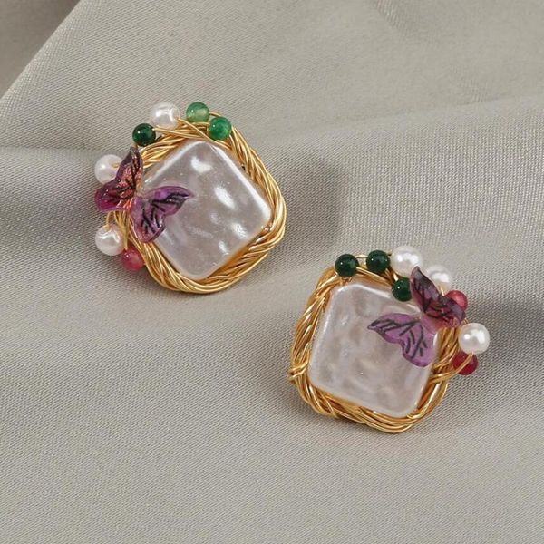 exquisite design golden wire hand-wrapped geometric baroque pearls and butterfly fashion post earrings for women, Golden;silver
exquisite design golden wire hand-wrapped geometric baroque pearls and butterfly fashion post earrings for women, Golden;silver