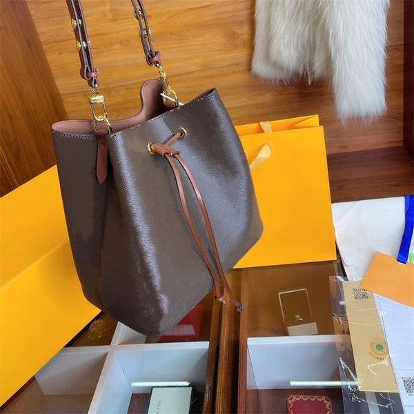 designer women luxurys shoulder handbags néonoé mm bucket bags genuine leather trim bag brown flowers lady handbags big space with box
designer women luxurys shoulder handbags néonoé mm bucket bags genuine leather trim bag brown flowers lady handbags big space with box